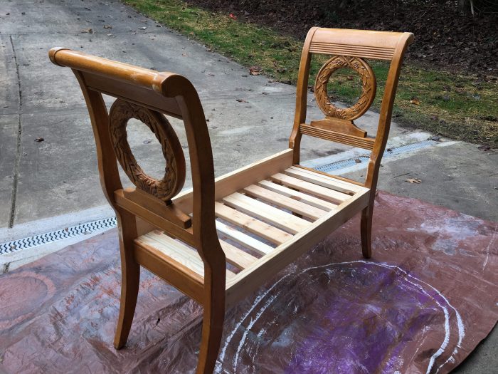 Trash to Treasure - DIY Entryway Bench - theprojectlady.com